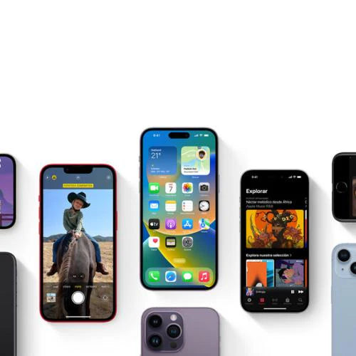 Collection variée d'iPhone affichant diverses applications et couleurs, éparpillés en vue aérienne.